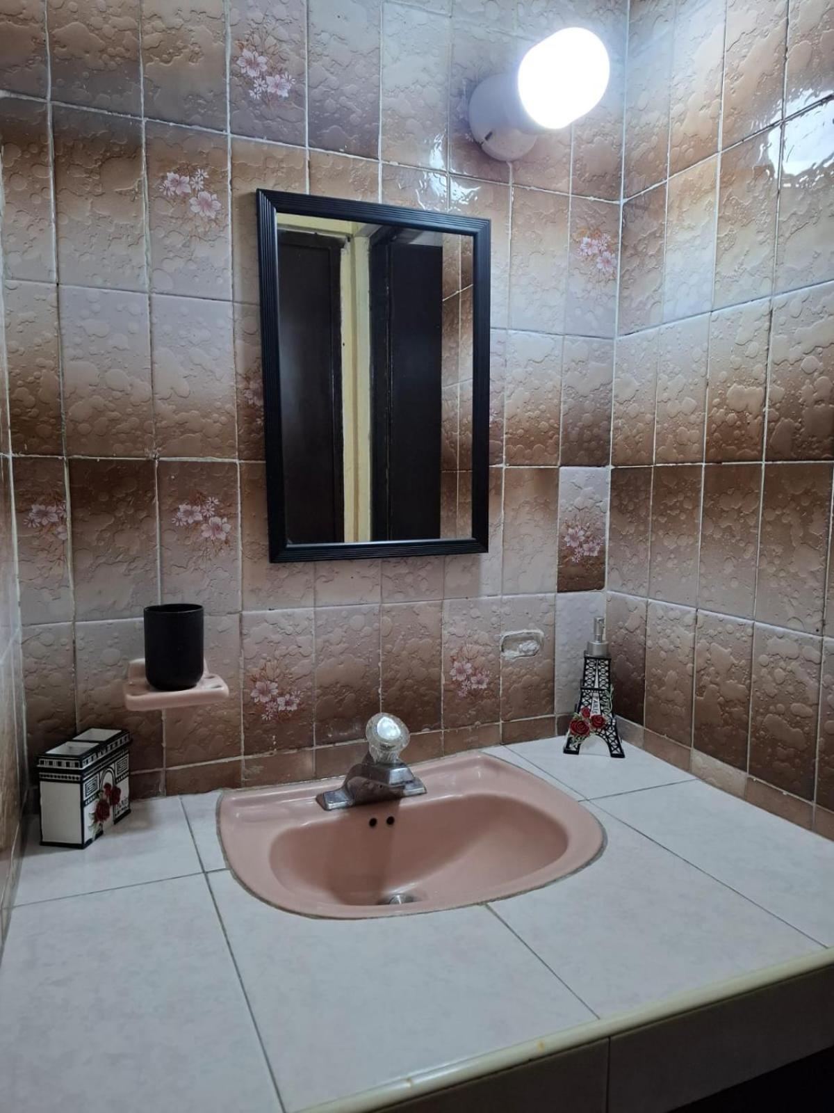 Trabajo, Negocios O Placer Hospedate Con Nosotros Aguascalientes